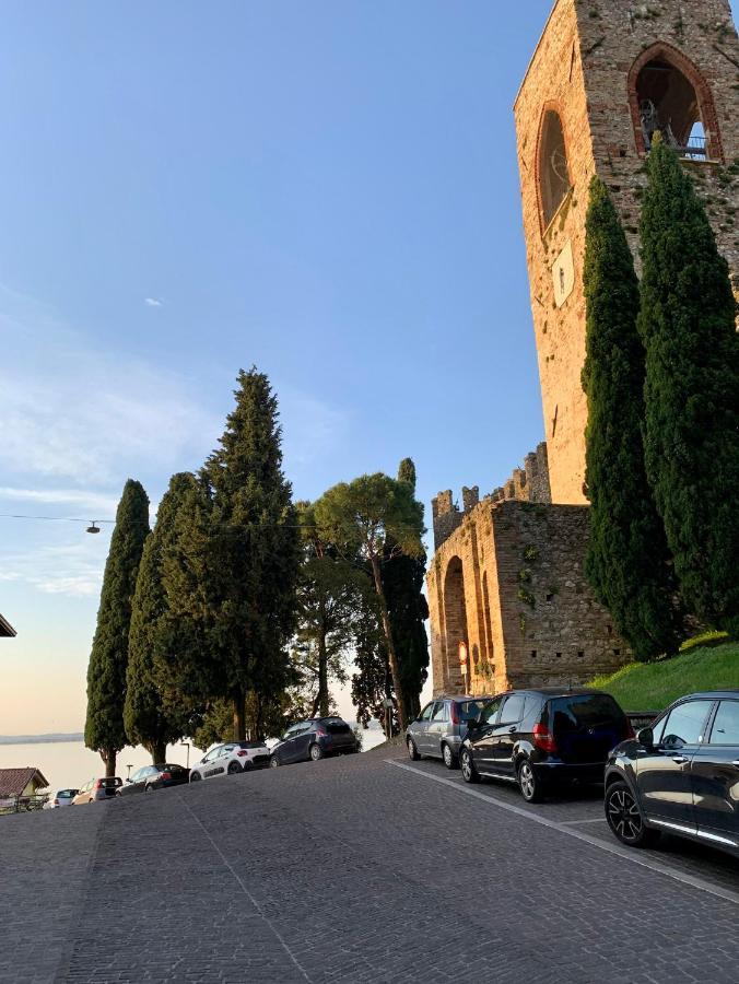Incantevole Appartamento Moniga del Garda Buitenkant foto